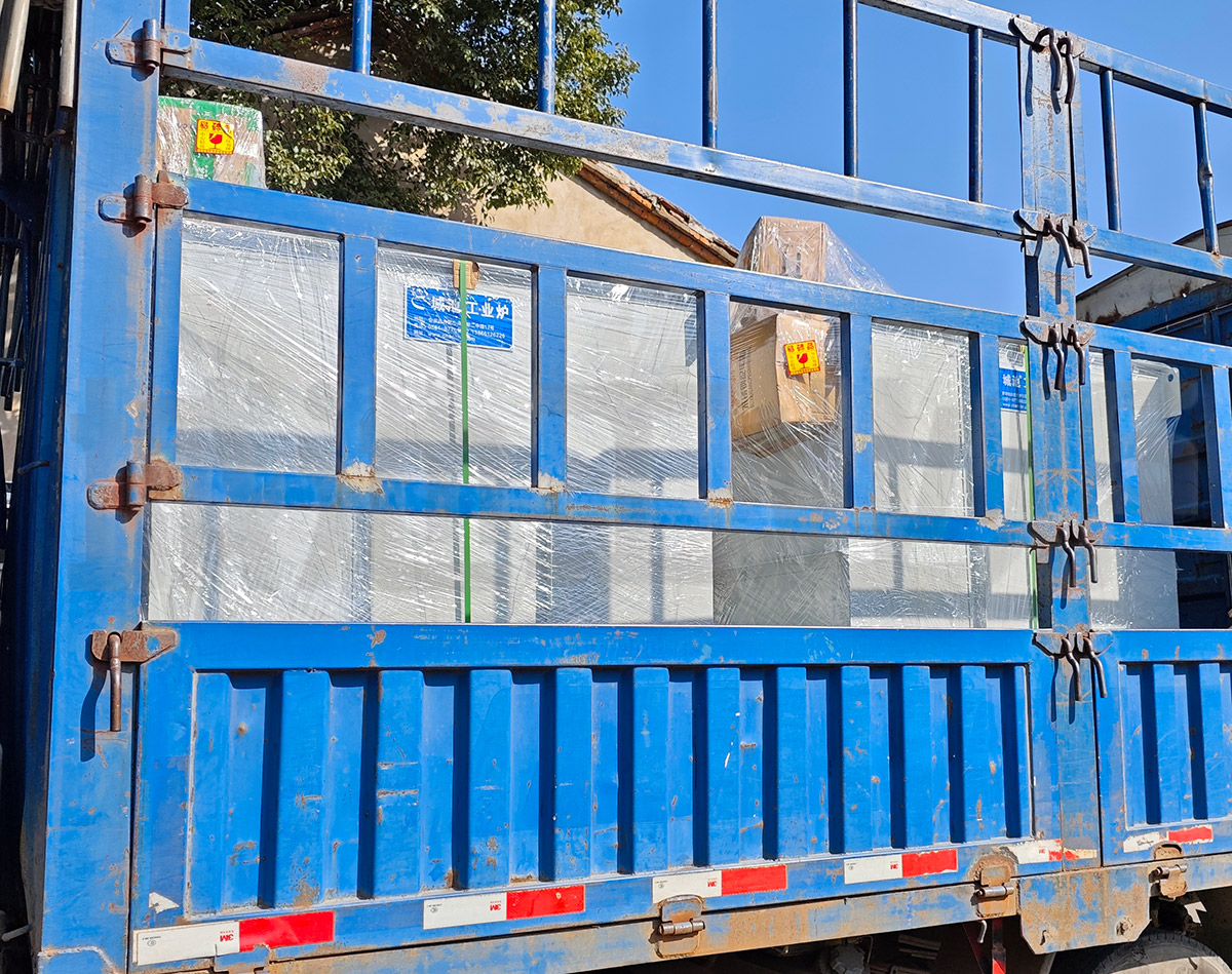 淬火油槽淬火水槽套装发货现场